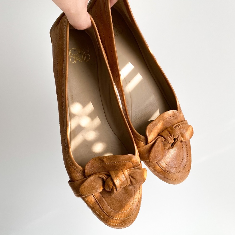 Joan & David Driving Flats Leather Bow Dazarza Tan